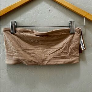 SKIMS Nude Bandeau - Color is Mica.